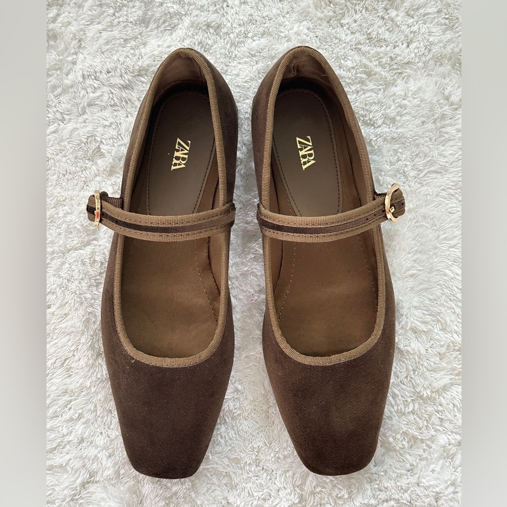 Square toe velvet Zara Mary Janes/ballet flats